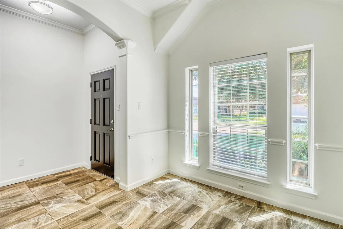 Photo of 6015 Wildbriar Lane