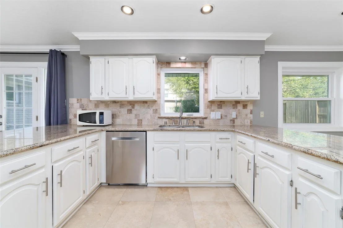 Photo of 11410 Endicott Lane