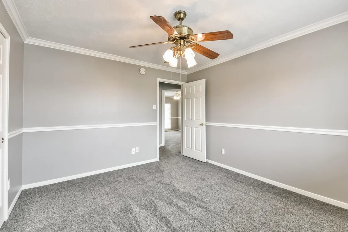 Photo of 6122 Spanish Oak Drive