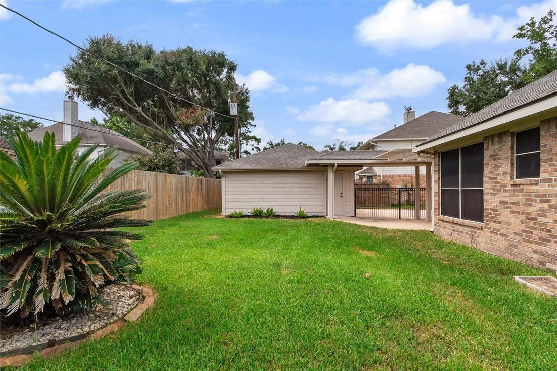 Photo of 19111 Emory Trail