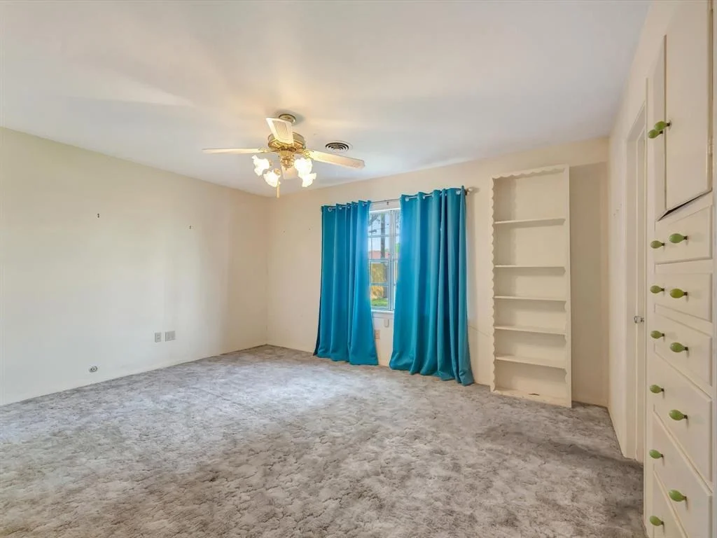 Photo of 208 Burnett Drive
