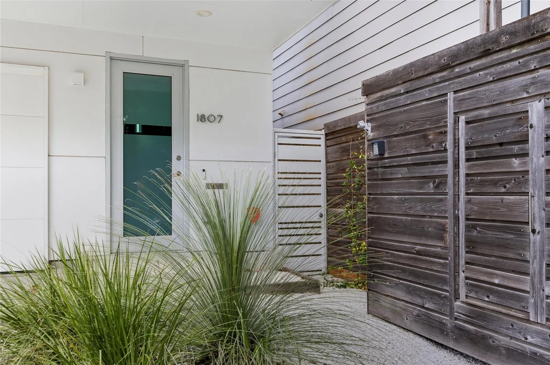 Photo of 1807 Prospect Street