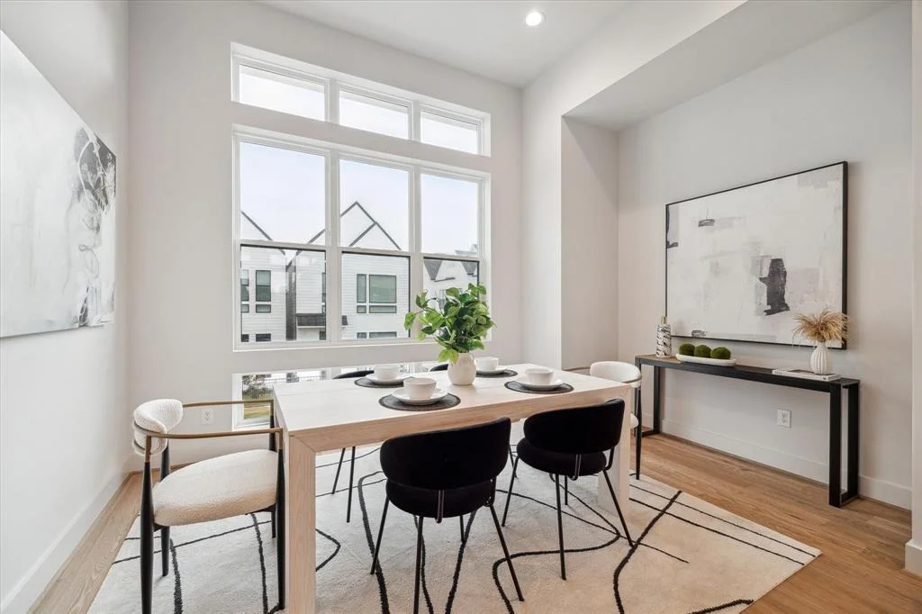 Photo of 2115 Emancipation Avenue