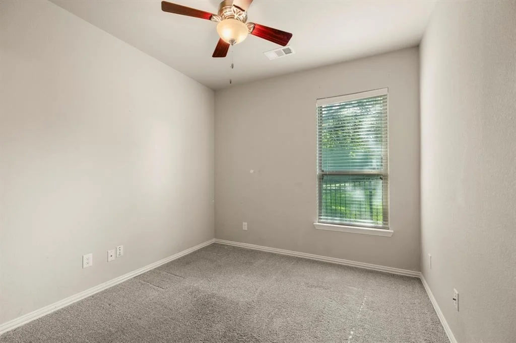 Photo of 1079 Lake View Drive