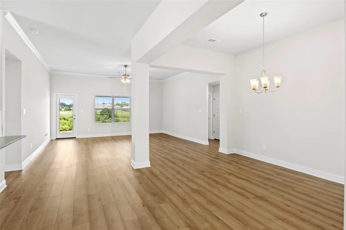 Photo of 4320 Leslie's Way