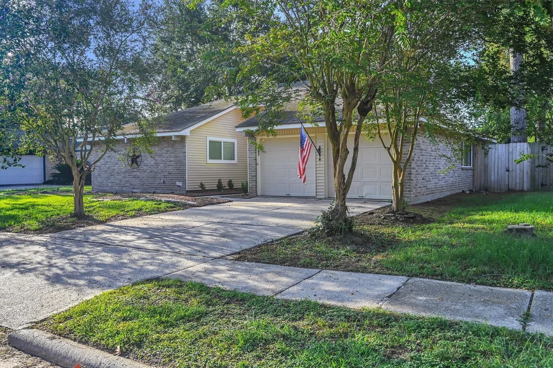 Photo of 4415 Pineville Lane