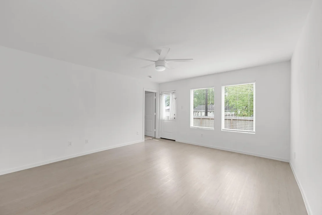 Photo of 252 Houston Avenue
