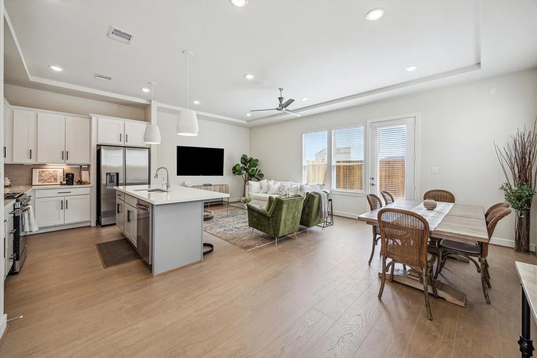 Photo of 24436 Colonial Commons Drive