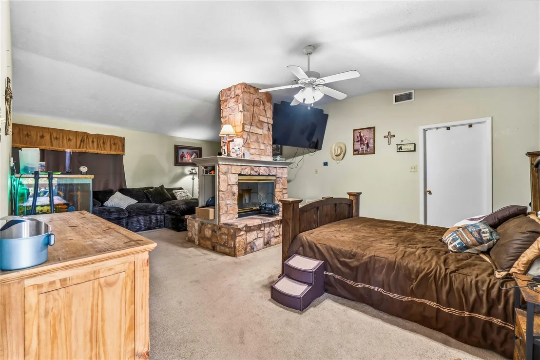 Photo of 146 Creekside Drive