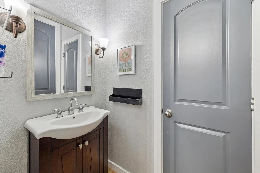 Photo of 4710 Shadow Grass Drive