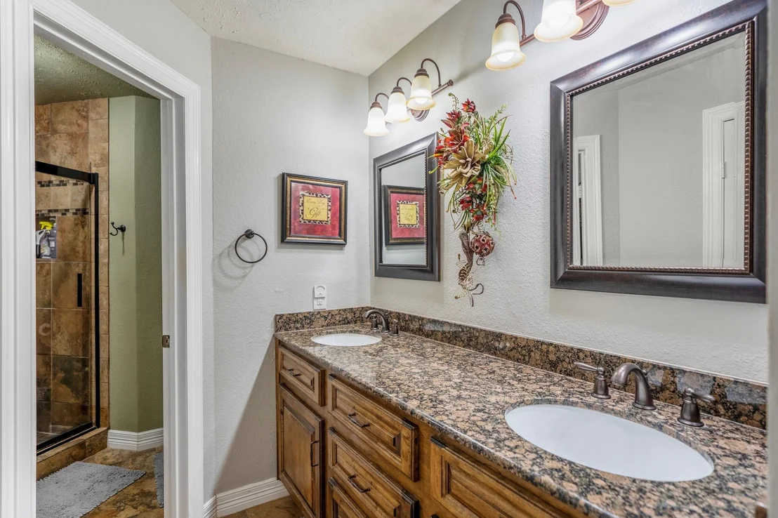Photo of 4718 Fleming Downe Lane