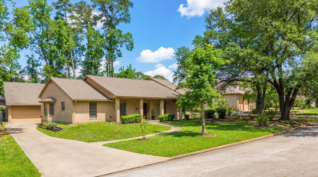 Photo of 105 Greenbriar Drive