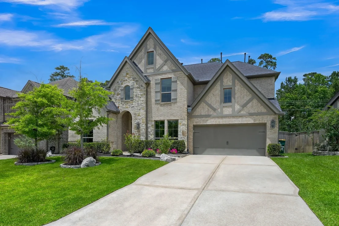 Photo of 275 Bronze View Drive