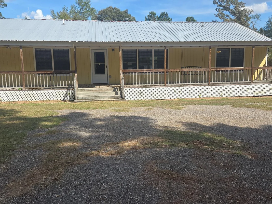 Photo of 20943 Forestview Drive