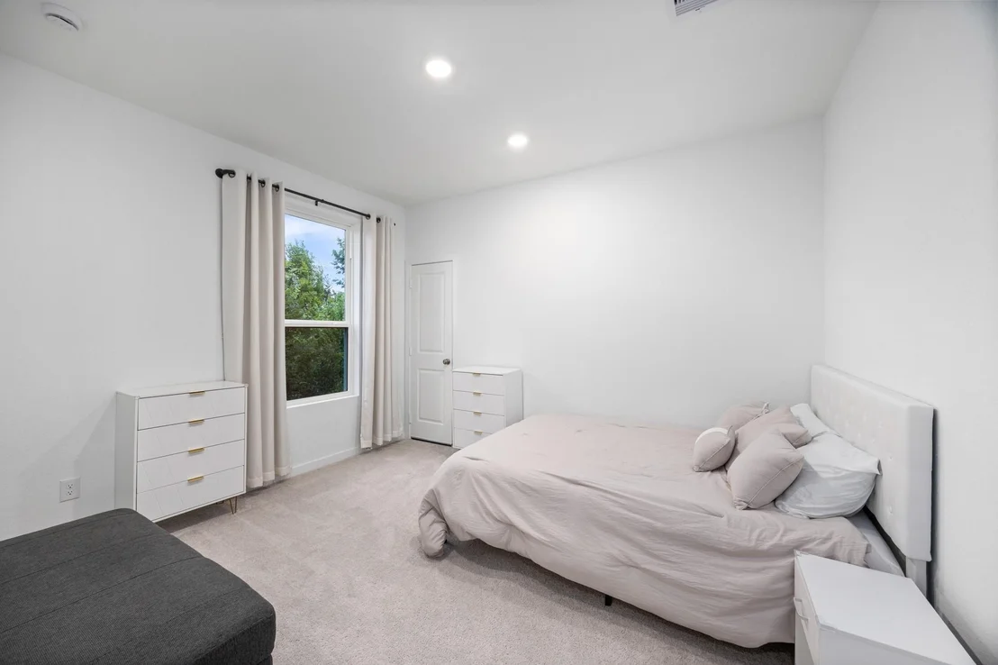 Photo of 15234 Kickapoo Cavern Drive