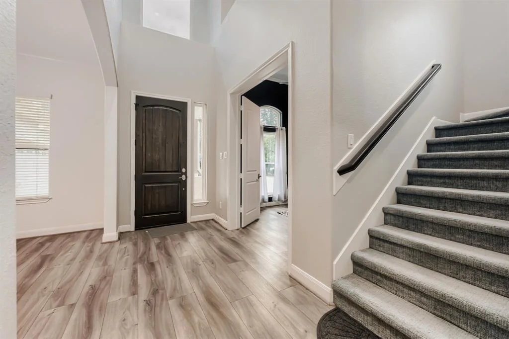 Photo of 11715 Creek View Lane