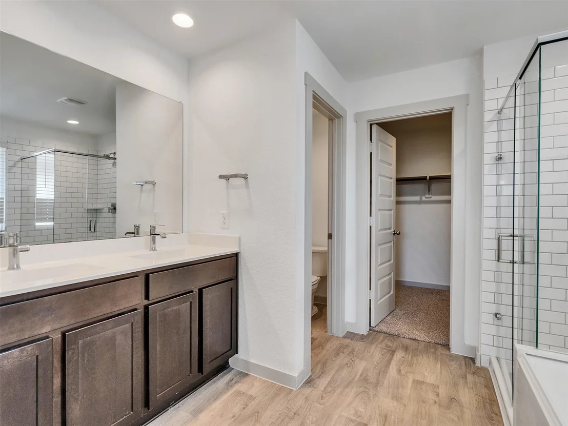 Photo of 818 Betsy Hill Drive