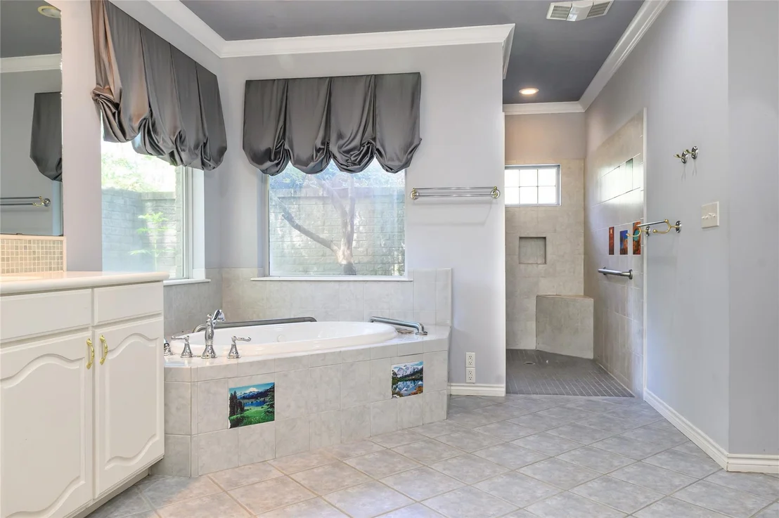 Photo of 840 Hunterwood Drive