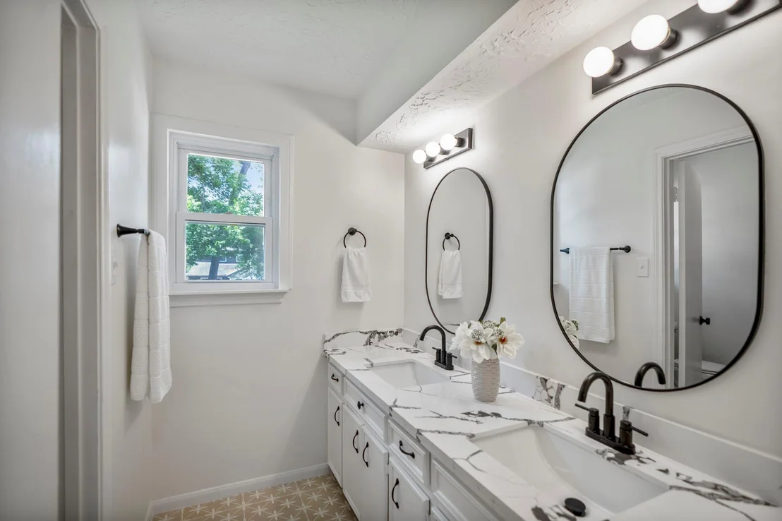 Photo of 6303 Larkmount Drive