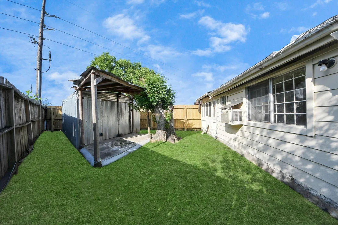 Photo of 6643 Briar Glade Drive