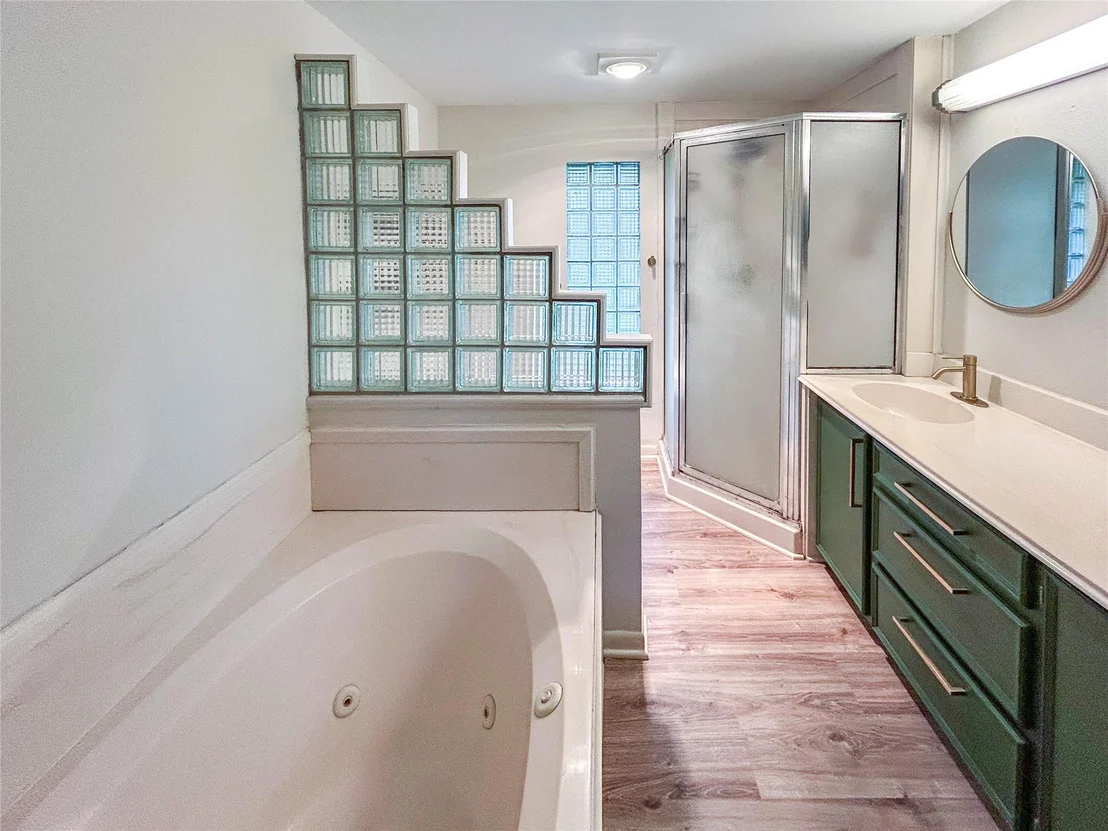 Photo of 530 Circle Way