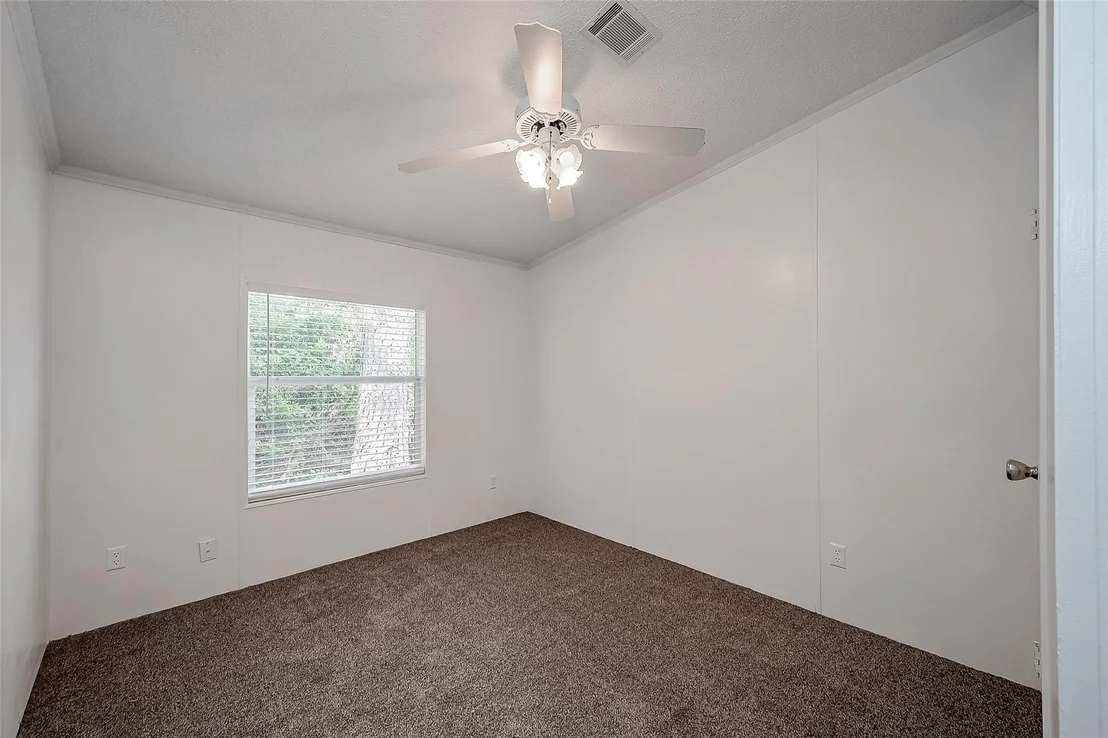 Photo of 16861 W Lynbrook