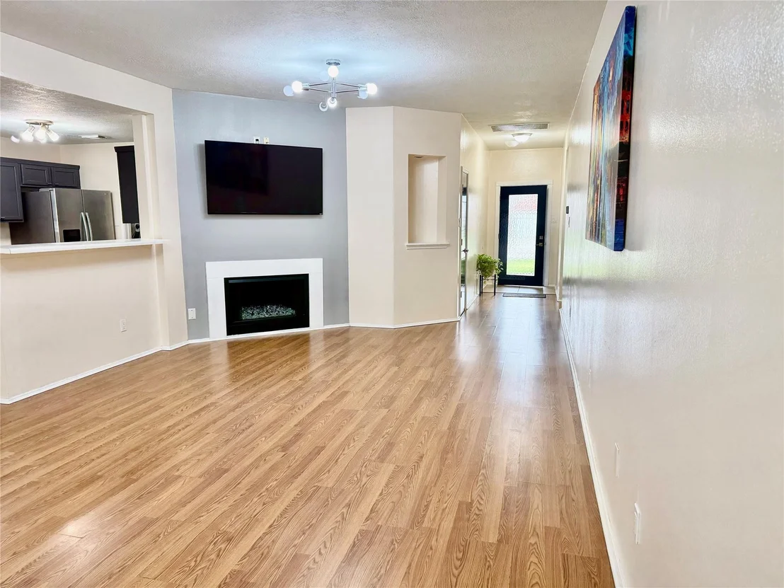 Photo of 3719 Nutwood Lane
