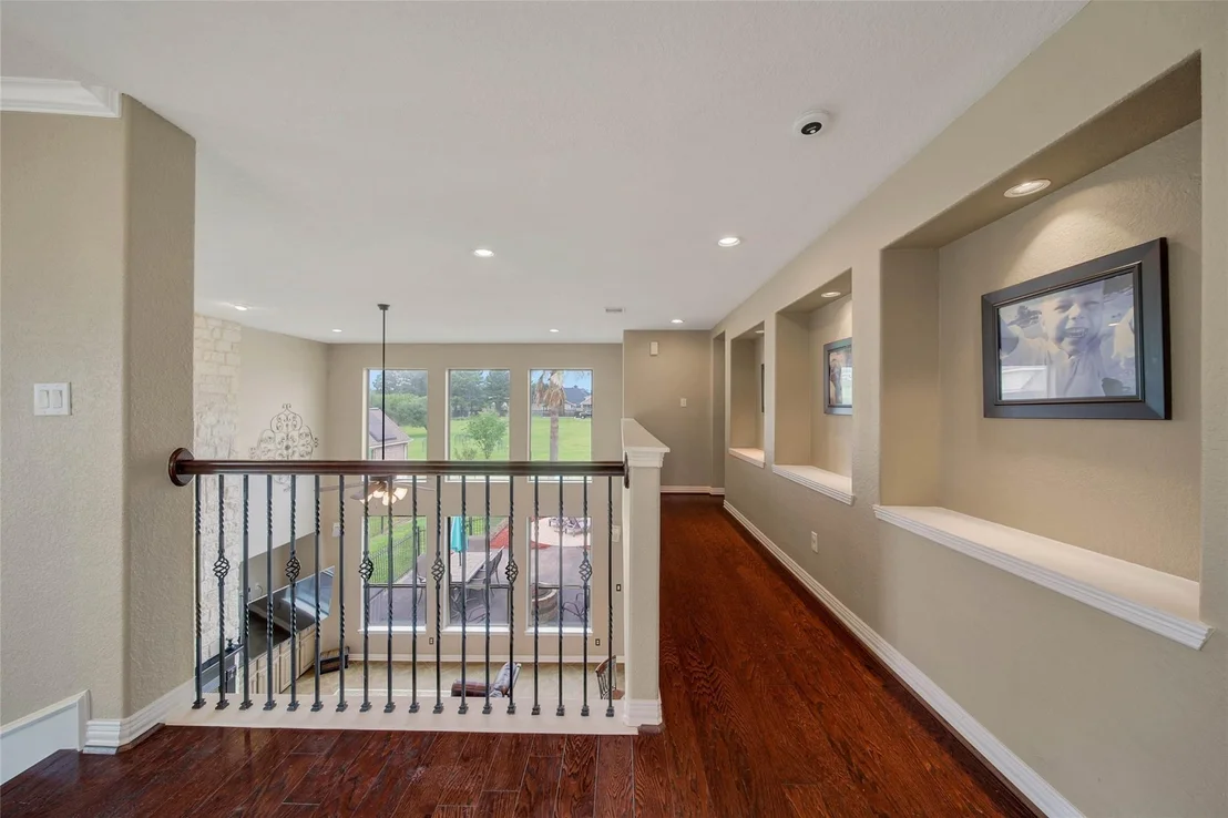 Photo of 11710 Grandview Dr