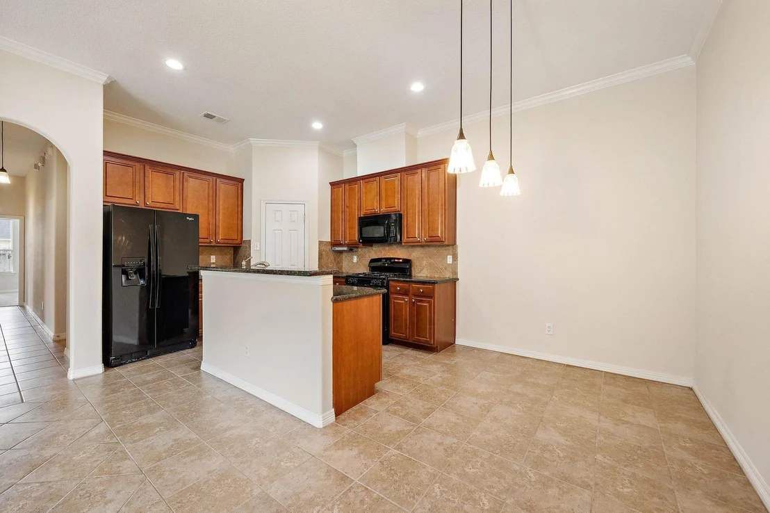 Photo of 912 Sweet Pine Drive