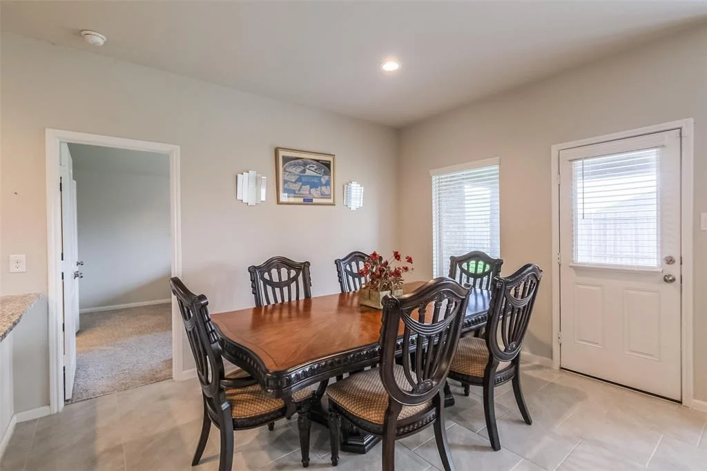 Photo of 9219 Hemlock Drive