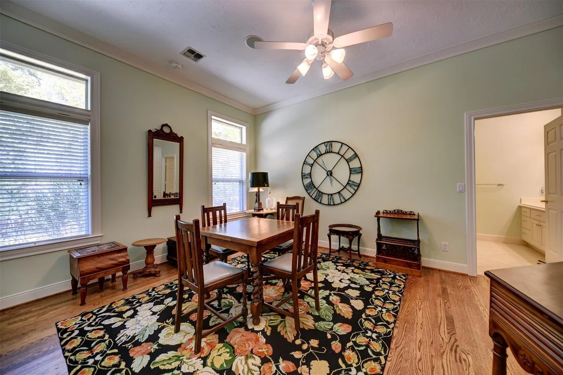 Photo of 851 Elm Drive
