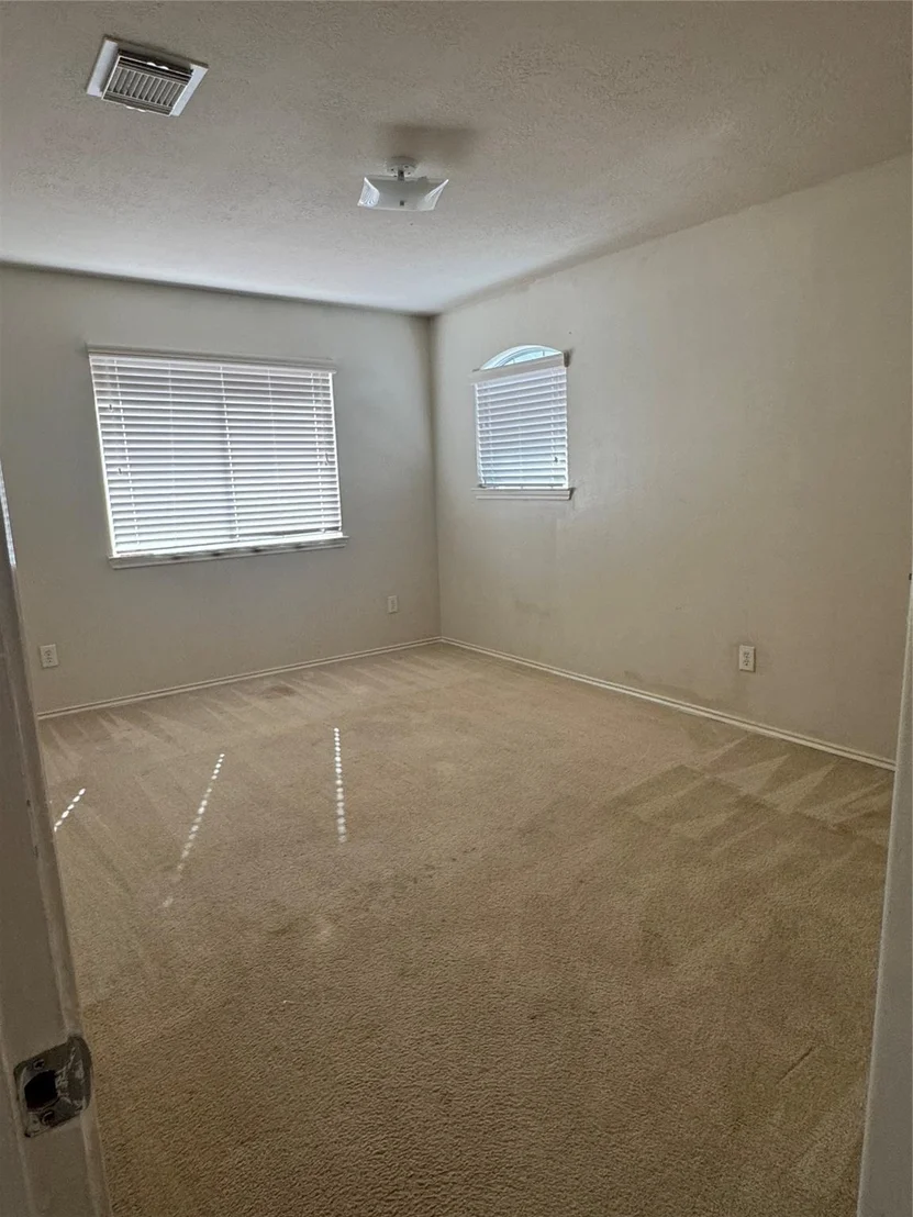 Photo of 1011 Lancaster Lake Drive