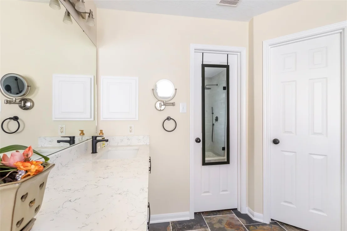 Photo of 12122 Landsdown Ridge Way