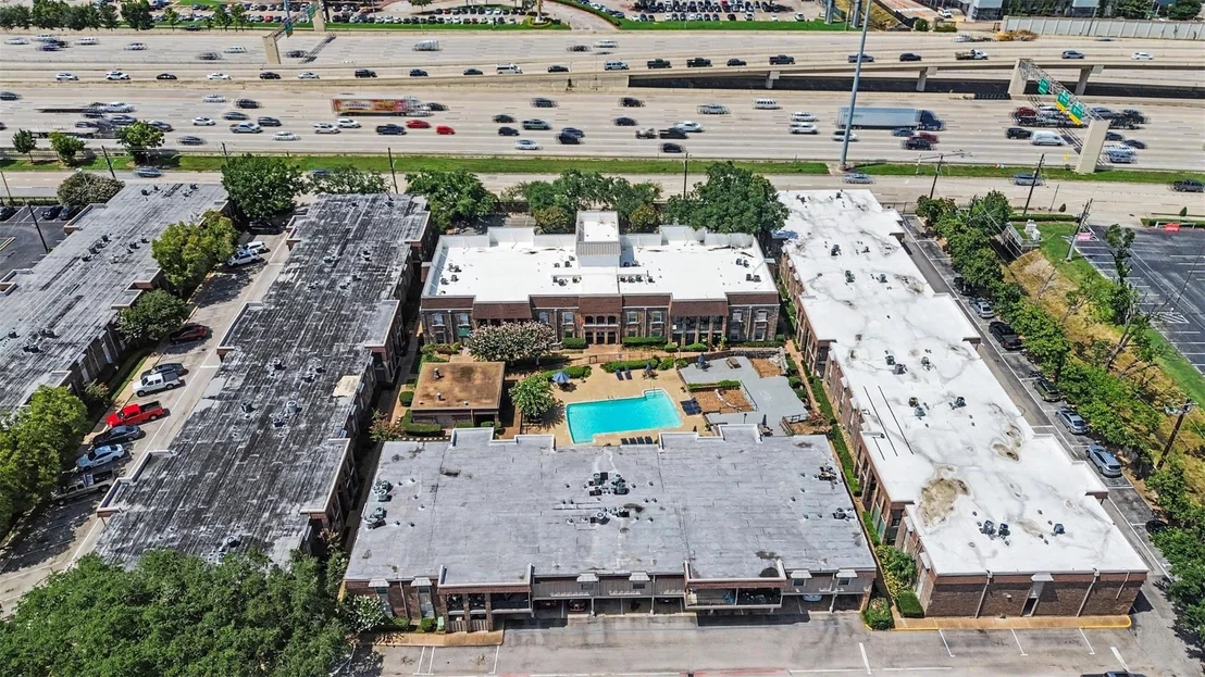 Photo of Unit 93 at 7575 Katy Freeway