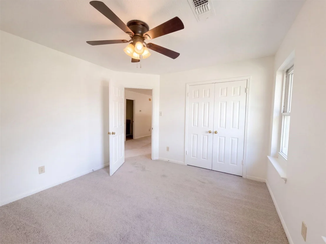Photo of 1115 Long Prairie Drive