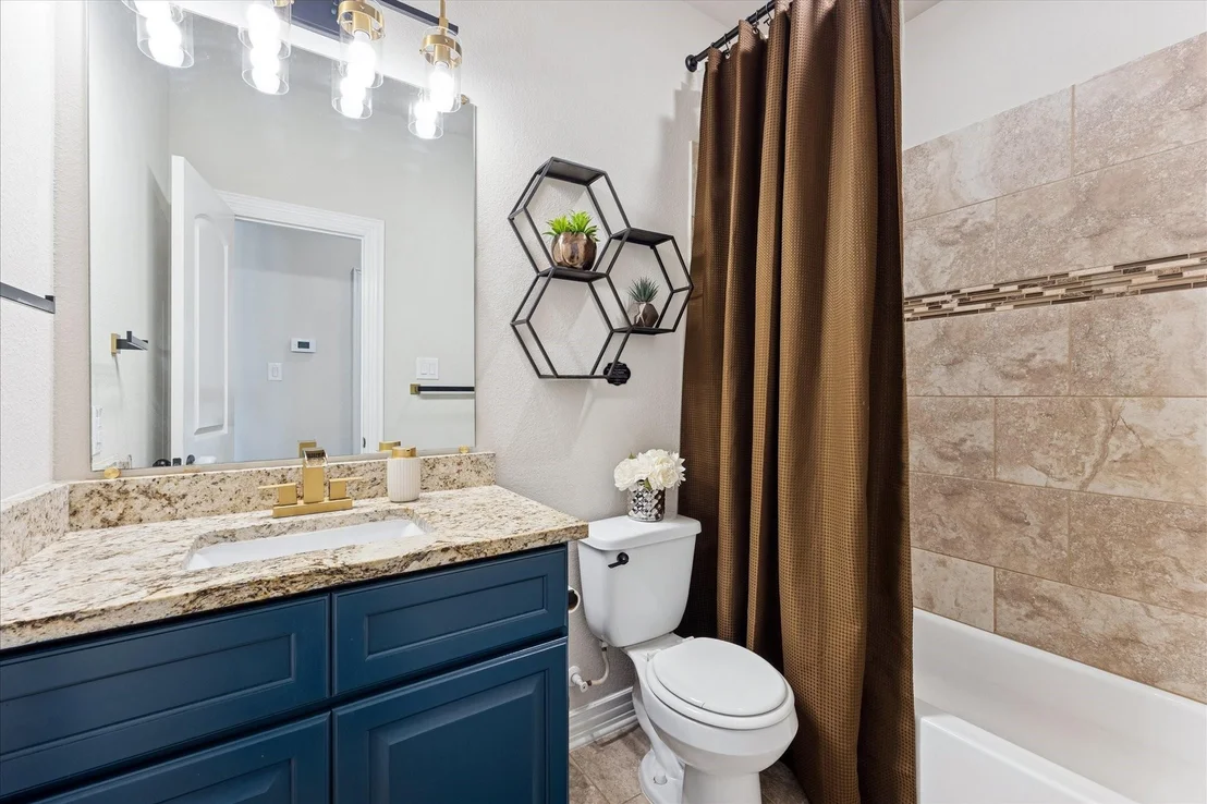 Photo of 7923 Stratford Hall Drive
