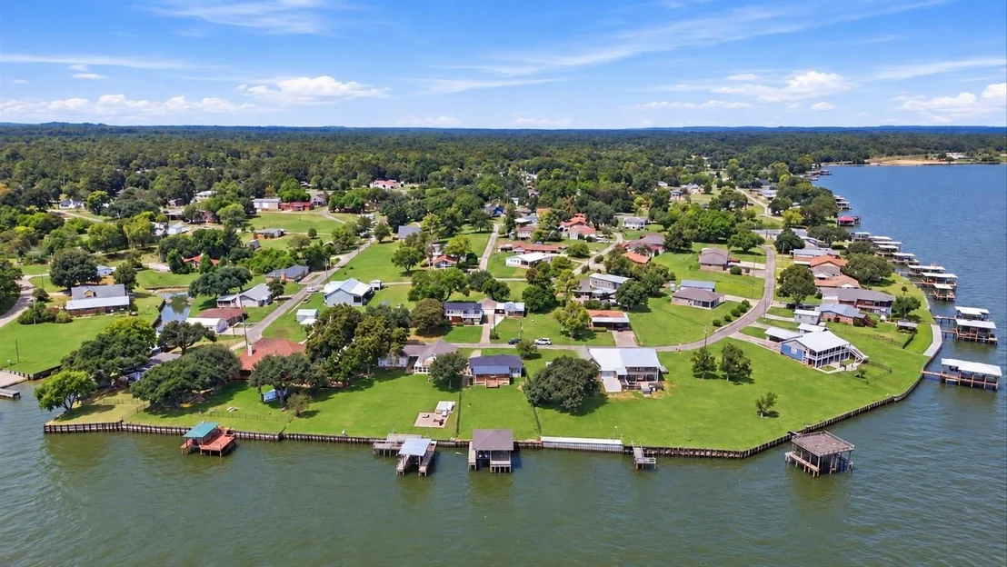 Photo of 281 Fishermans Bend Drive