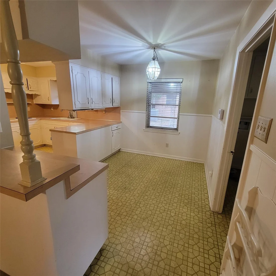 Photo of 5718 Burlinghall Drive