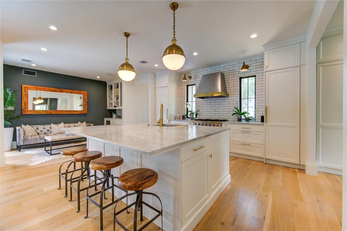 Photo of 1002 Daria Drive
