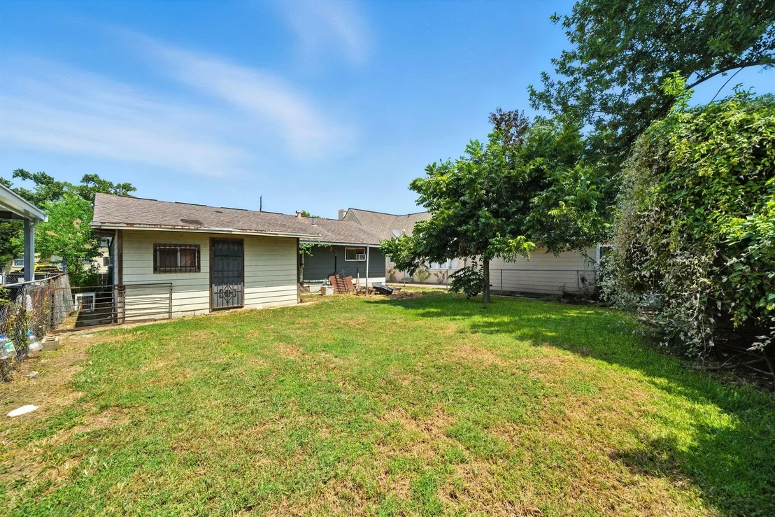 Photo of 4924 Park Drive