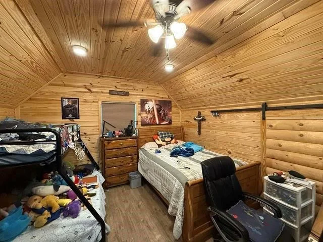 Photo of 7096 Jim Burns Road