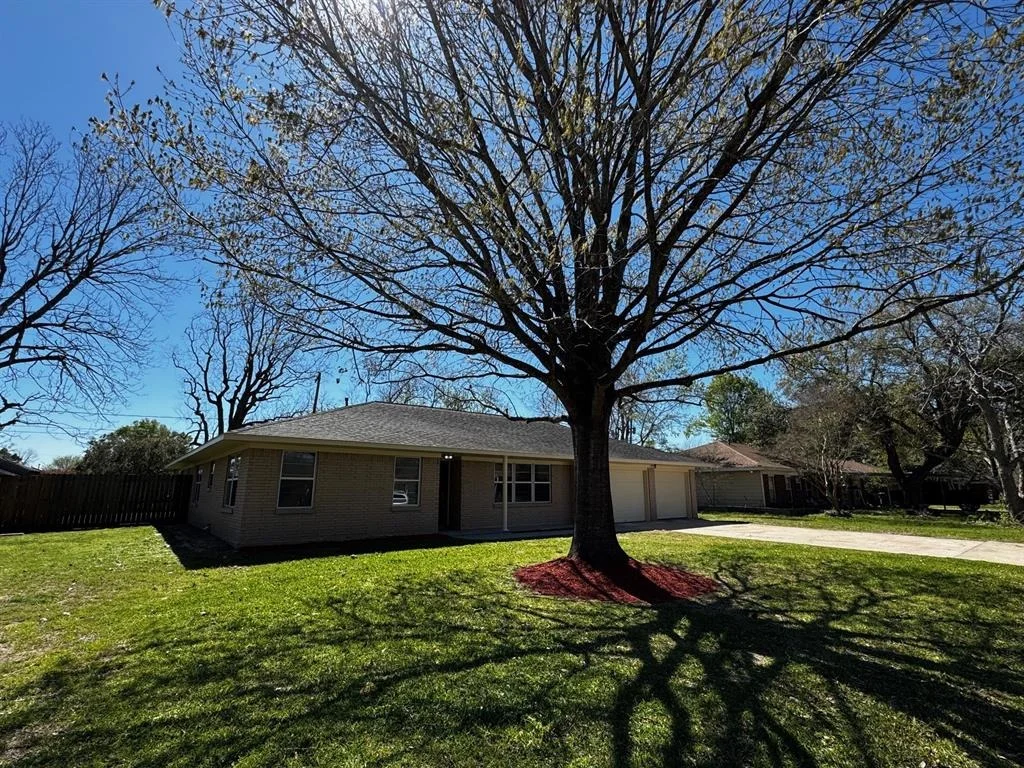 Photo of 2005 Olive Street