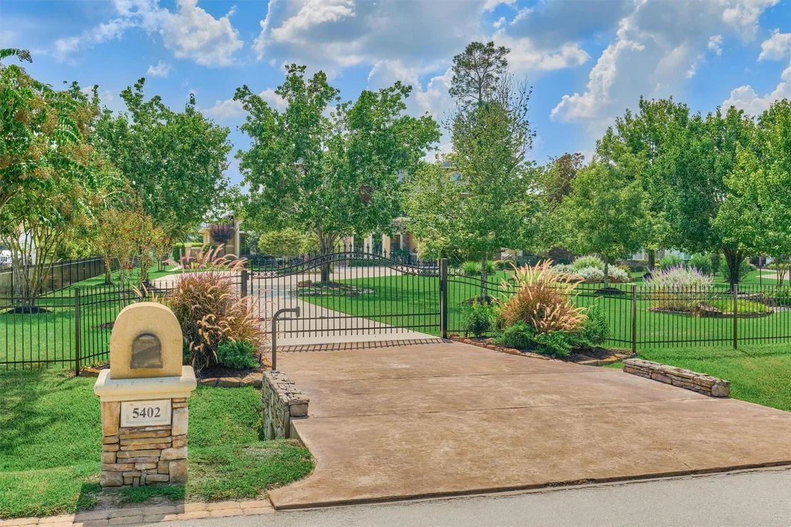 Photo of 5402 White Birch Run