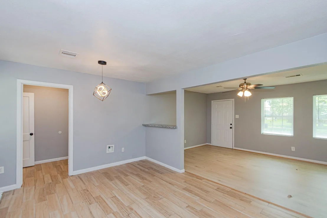 Photo of 802 Mobile Drive