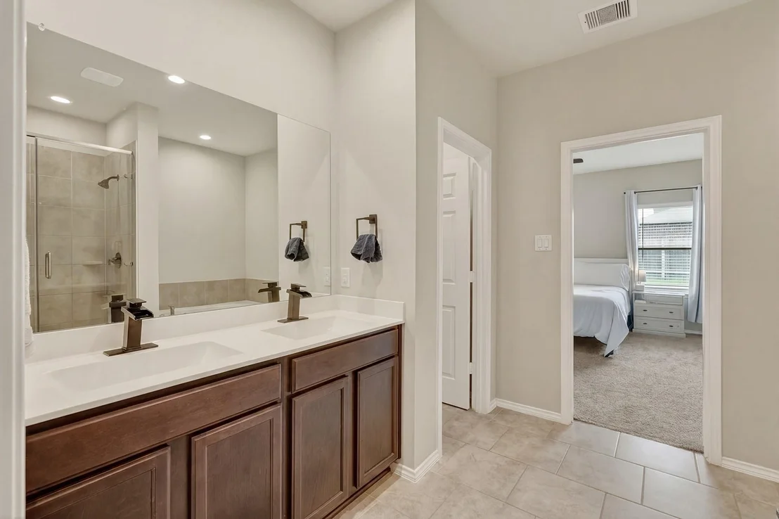 Photo of 14077 Sharktooth Hill Lane