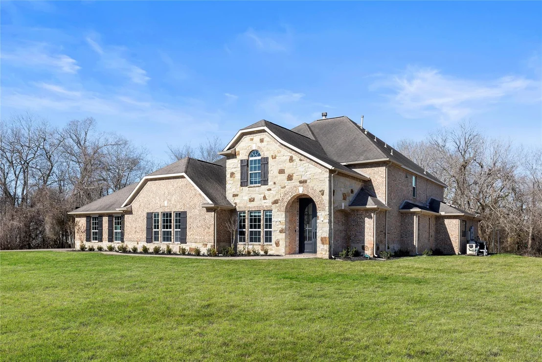 Photo of 36345 Lady J Circle