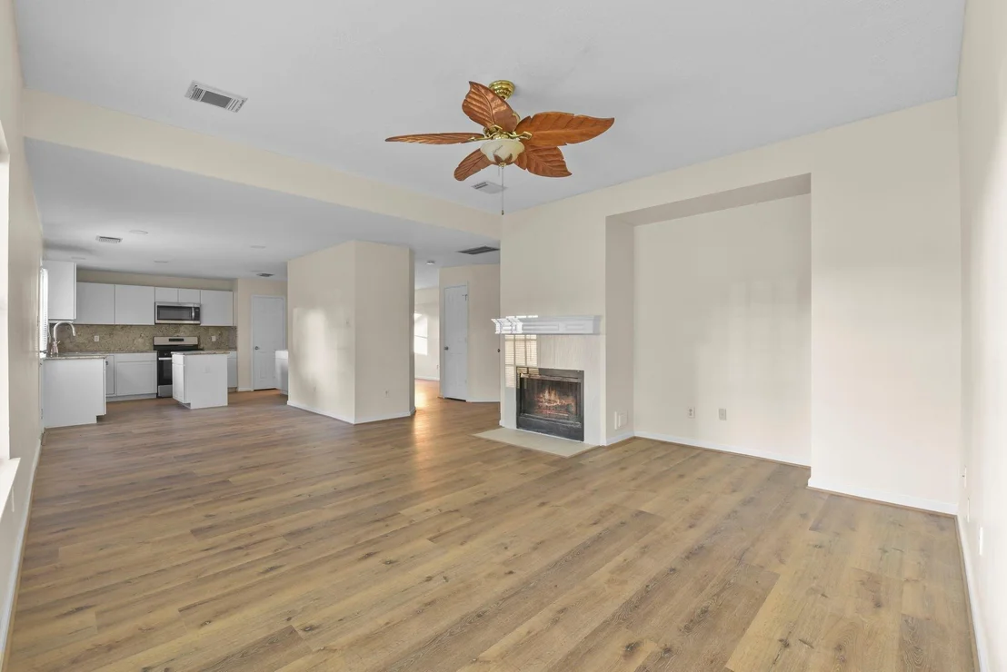 Photo of 4911 Silver Fox Drive