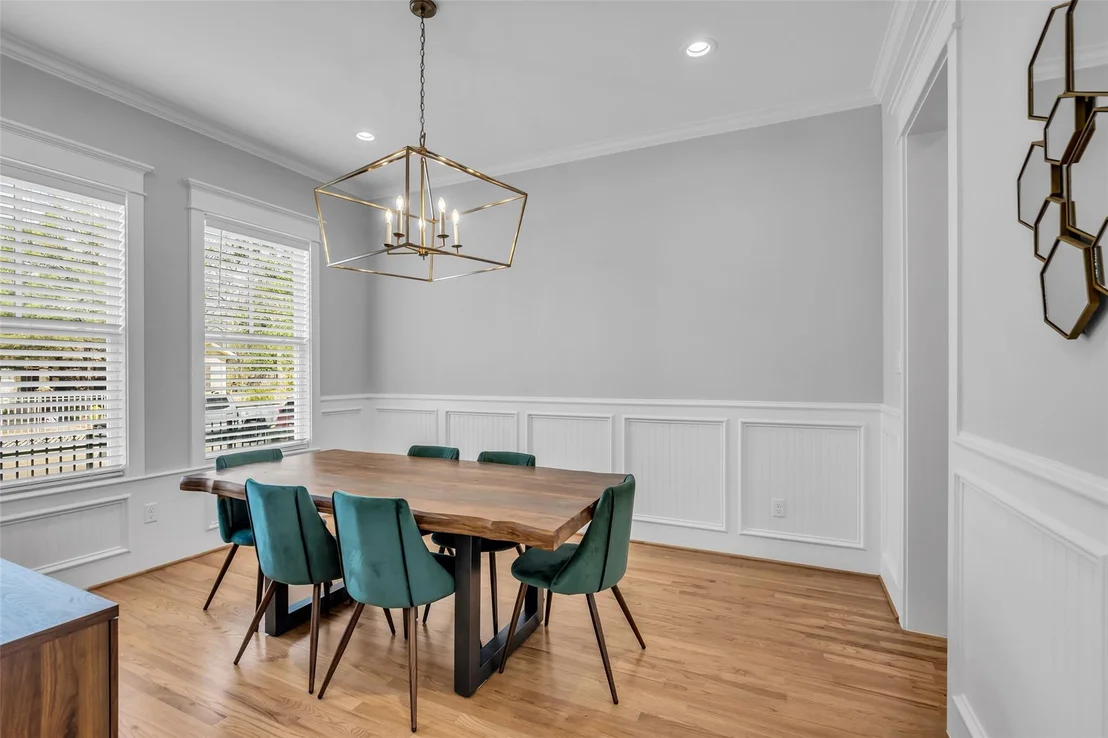 Photo of 800 Walton Street