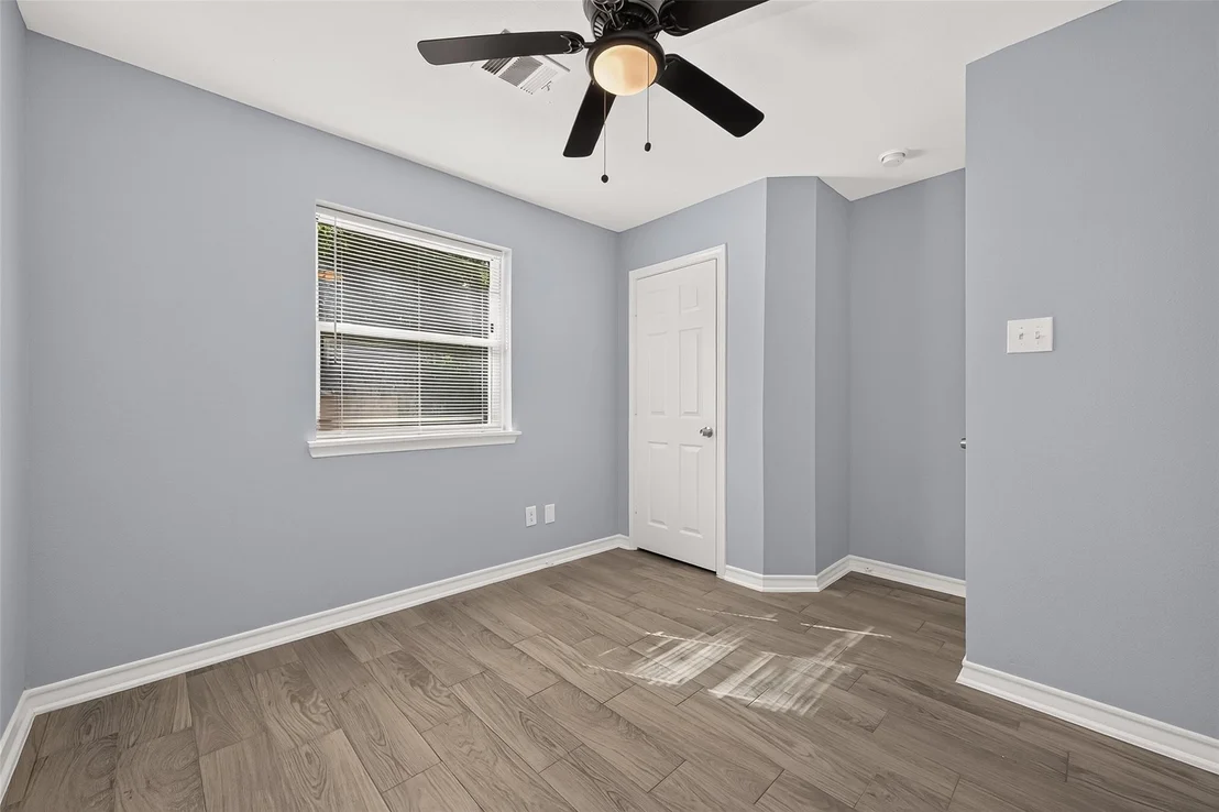 Photo of 9898 Arbor Oak