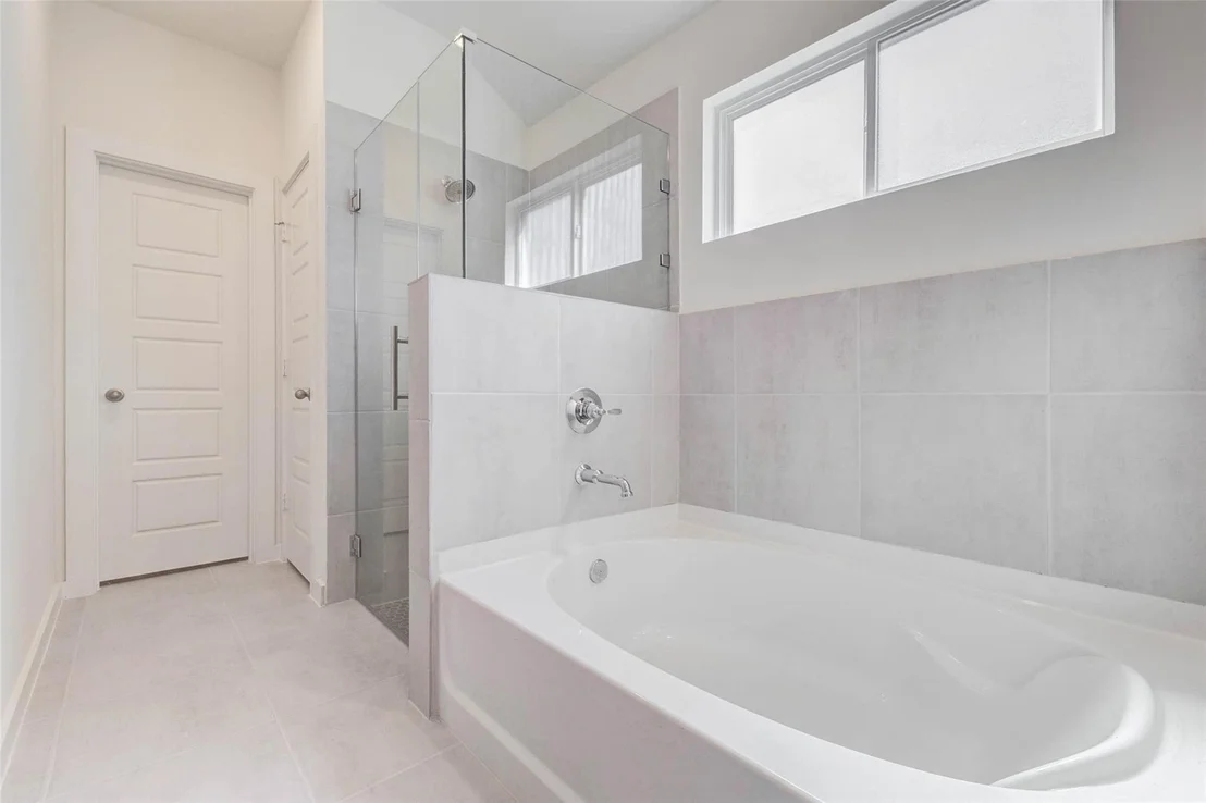 Photo of 6467 Escondido Drive